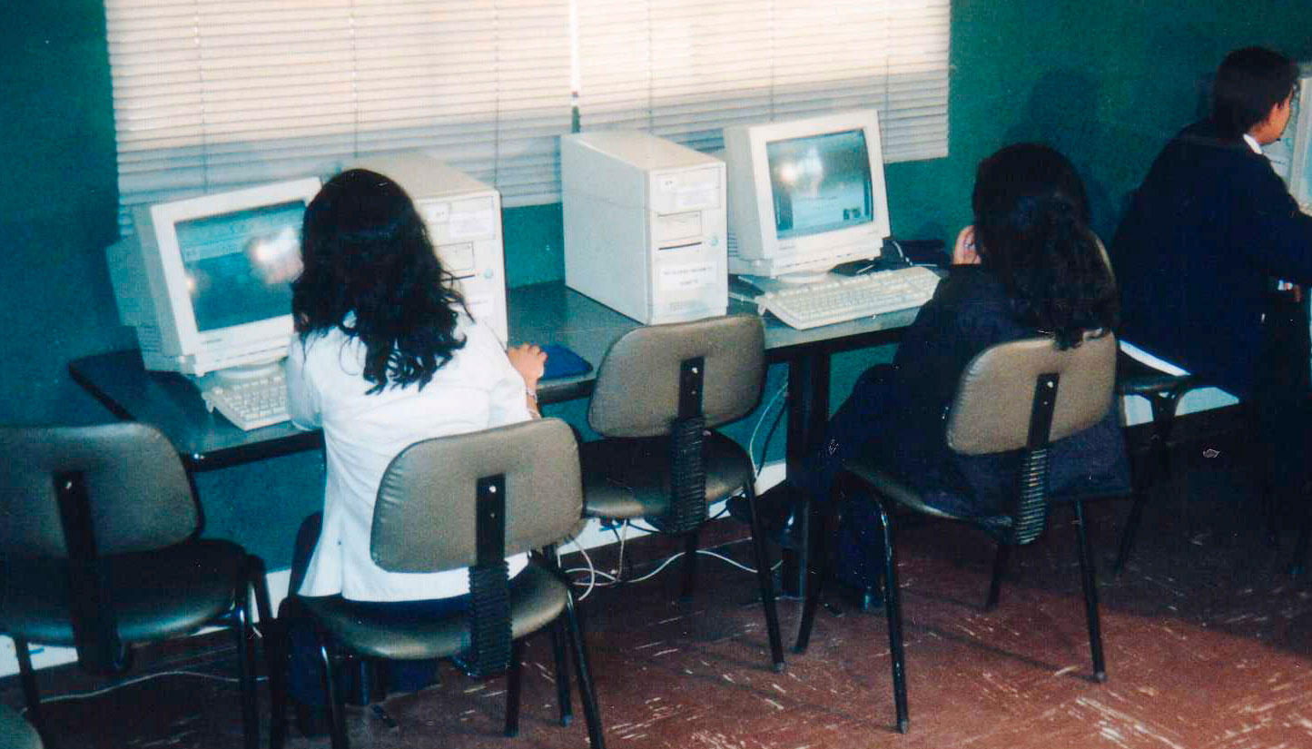 sala-computadores-2002-ucompensar